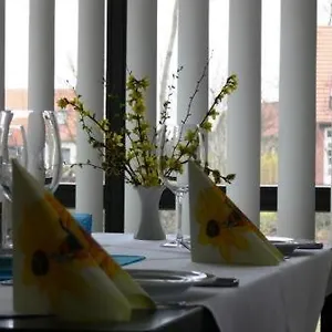https://hotel-landhaus-moritzburg.dresdenhotels.net