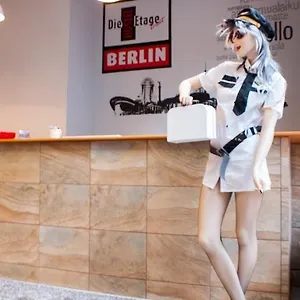 https://hostel-die-etage-east.find-berlin-hotels.com